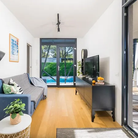 Vila Barcolana By Villsy